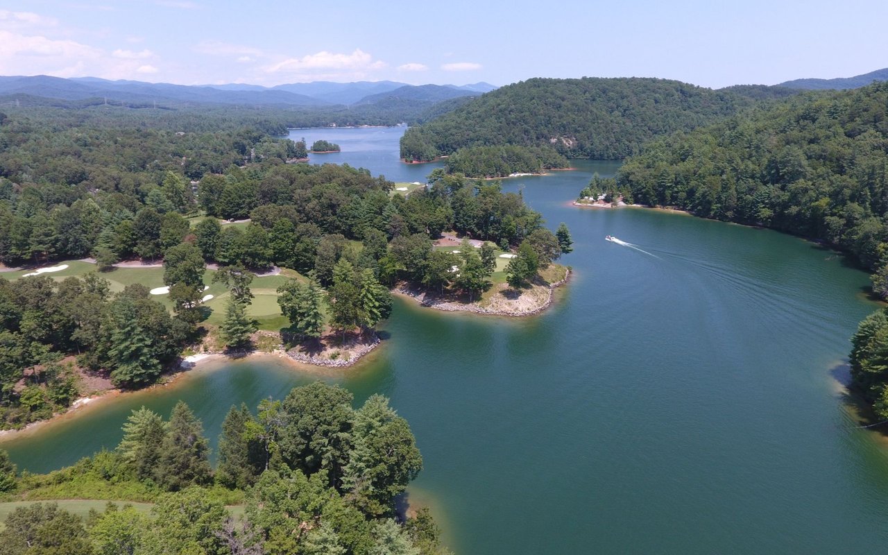 Lake Keowee