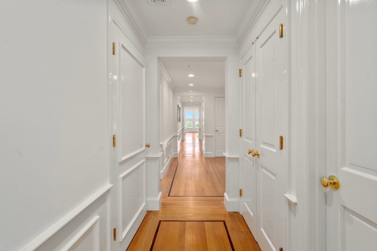 300 Boylston Street 1102