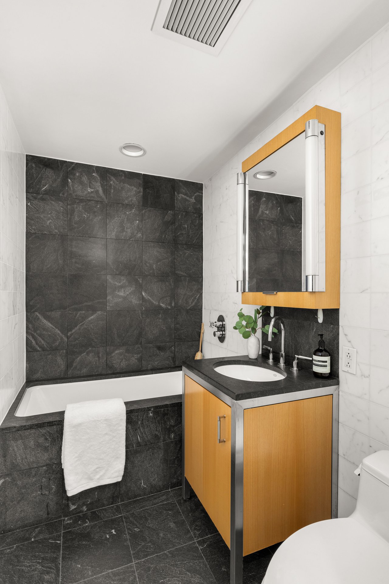 100 W 58th Street 8C