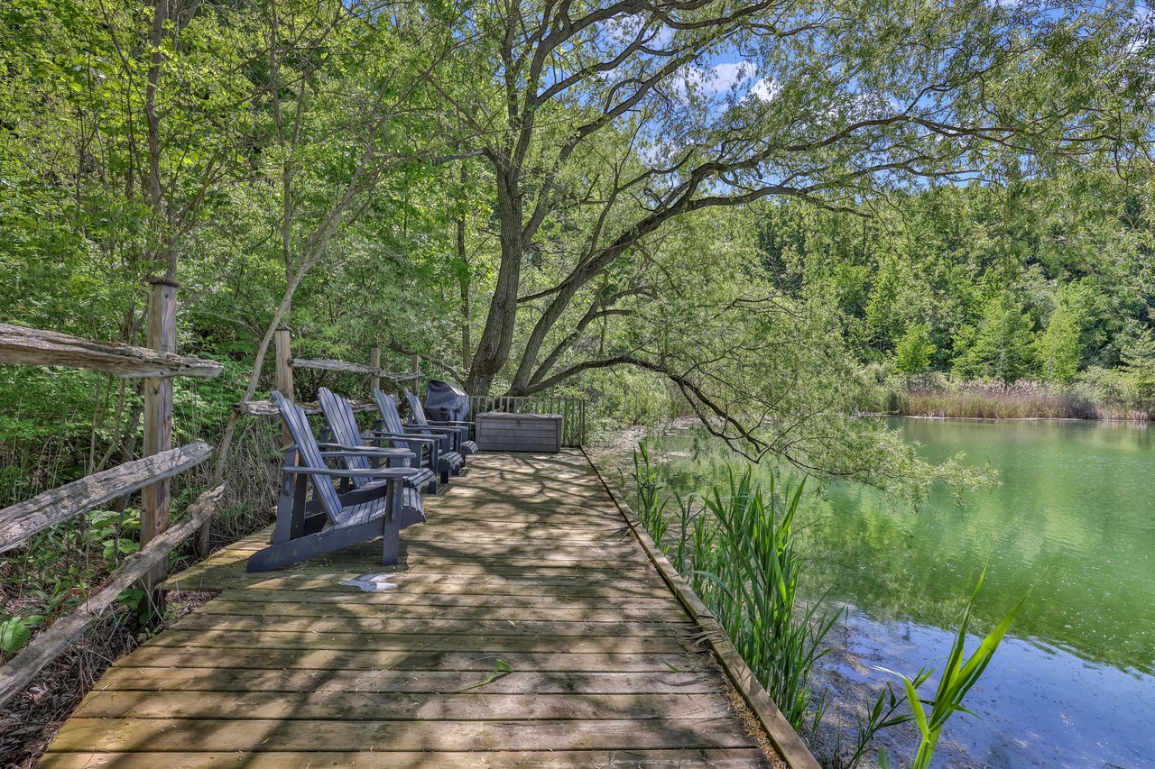 2360 8 Side Road, Burlington