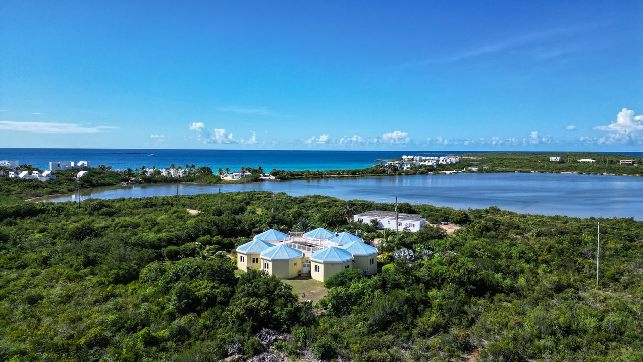 Octagon Villa West End