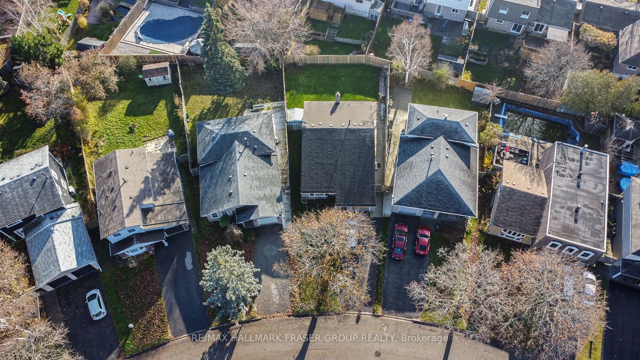 13 Pittmann Crescent