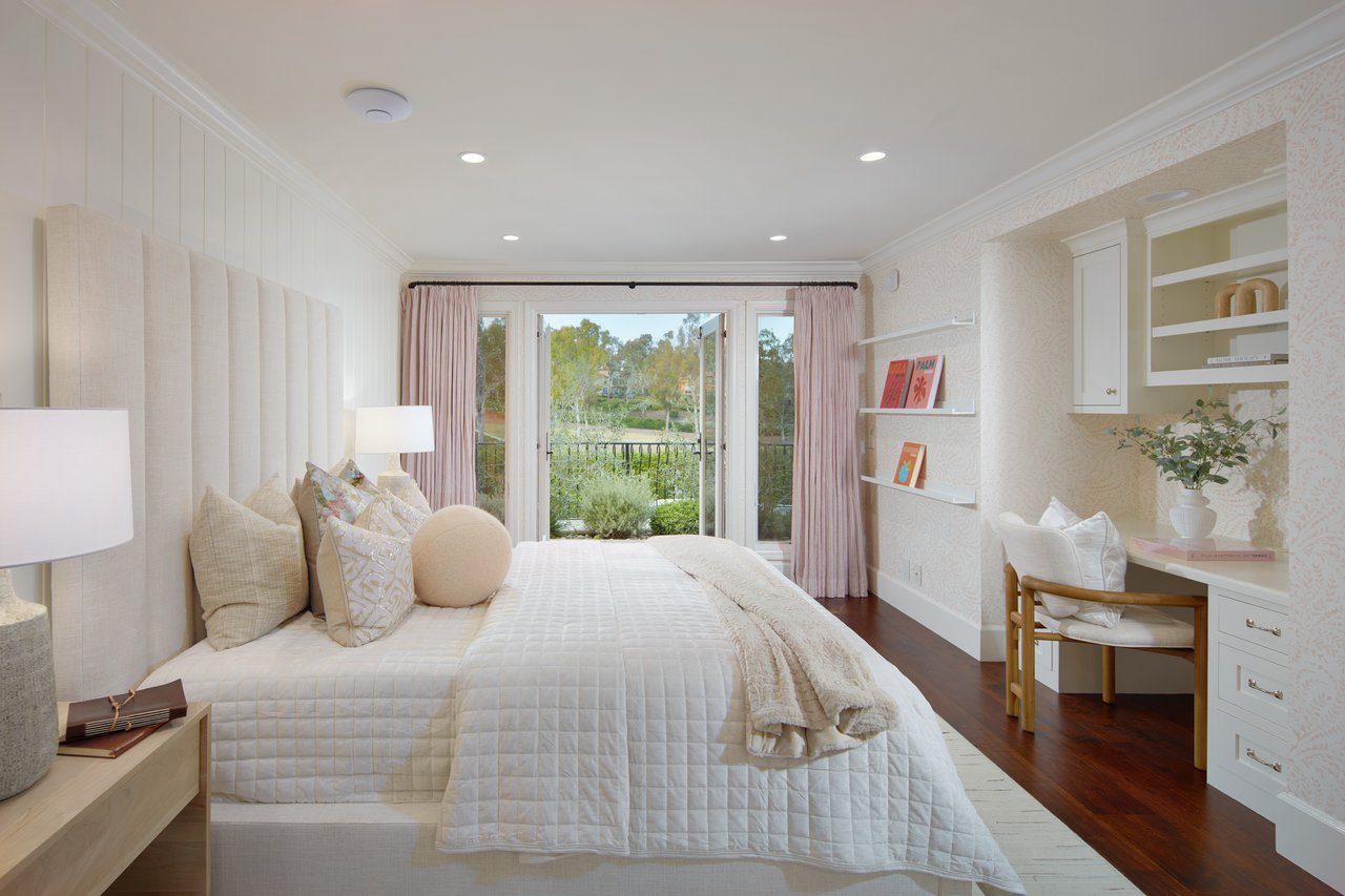 2 Royal Saint George Road