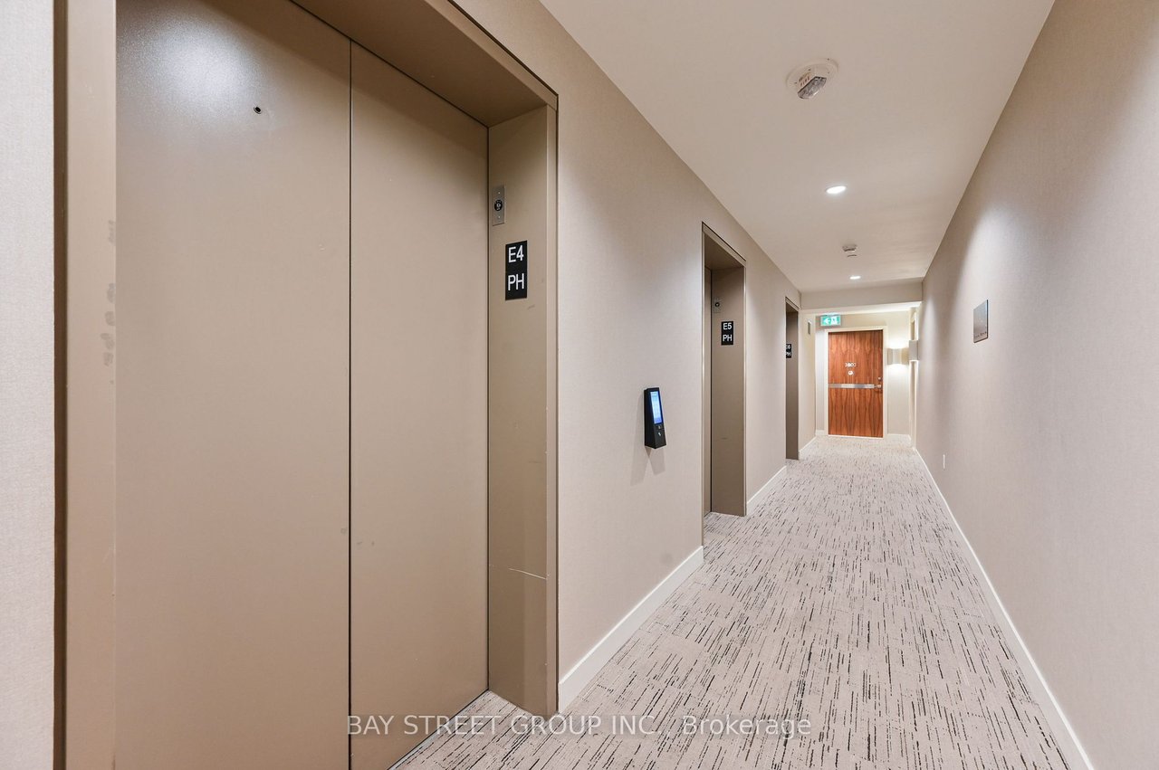 NORTH YORK'S MOST LUXURIOUS PENTHOUSE