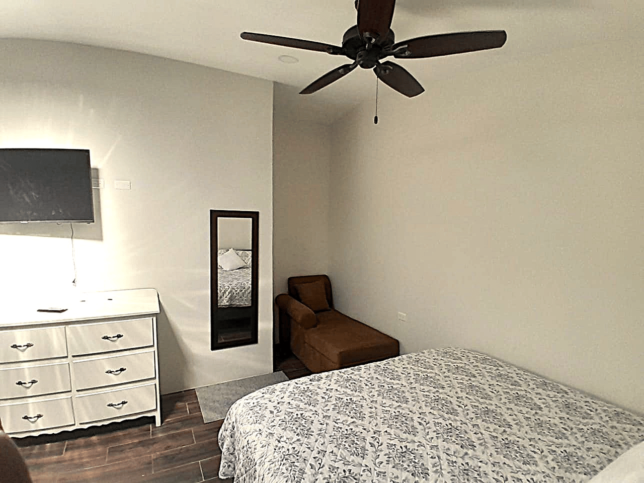 Suburban Comfort 1 bedroom apartment