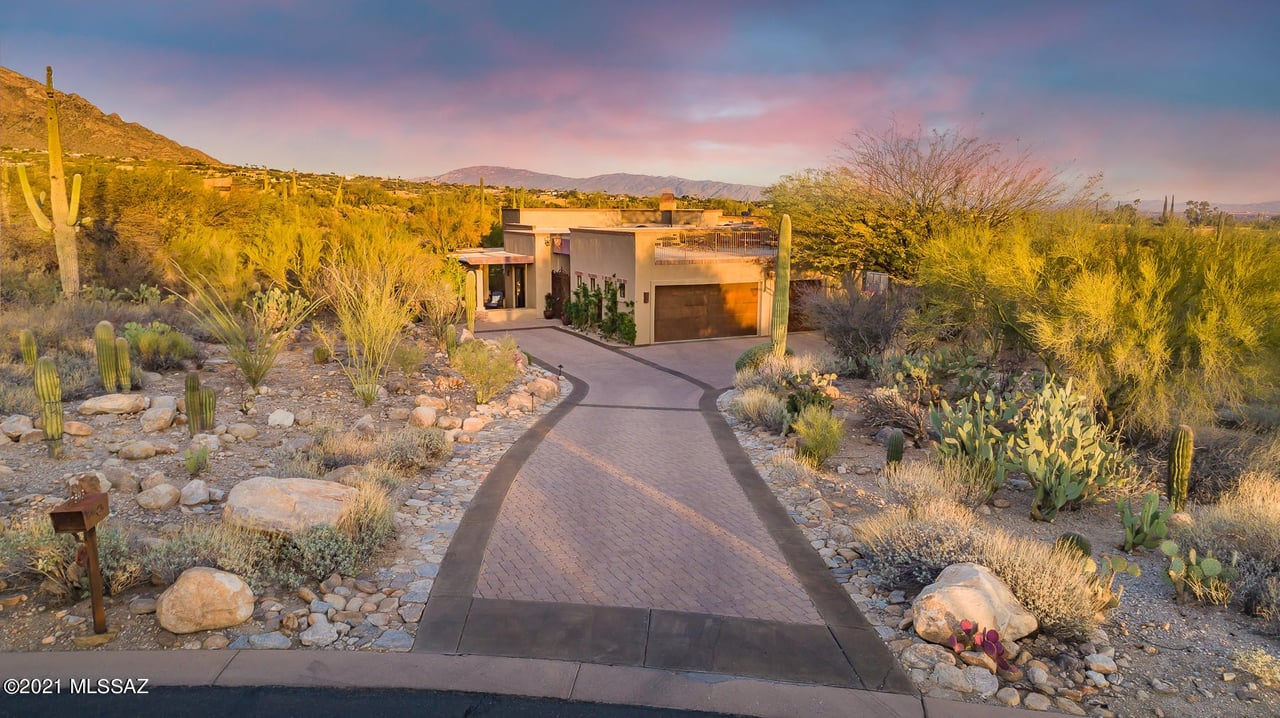 7593 N Mystic Canyon Dr