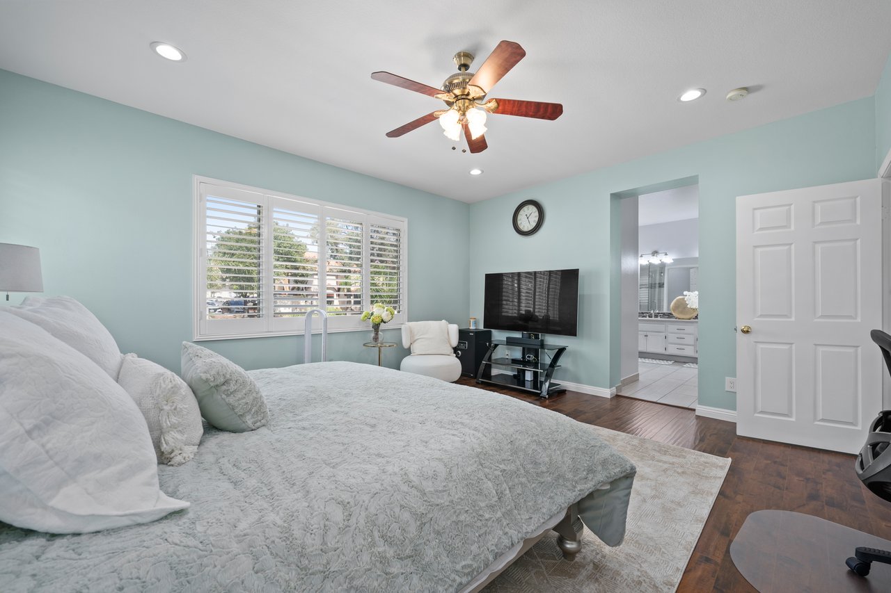 11344 Sunrise Court