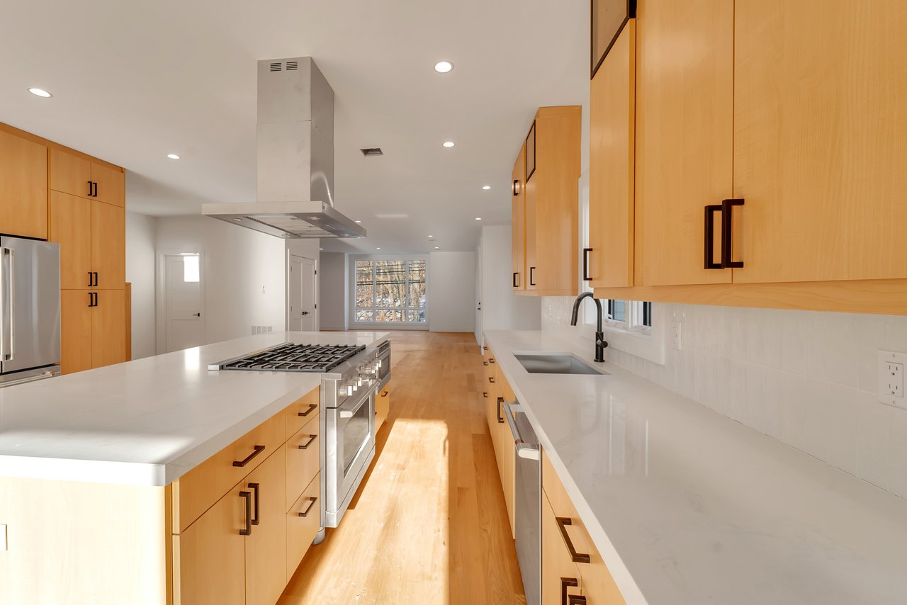 432 Stillwell Avenue B