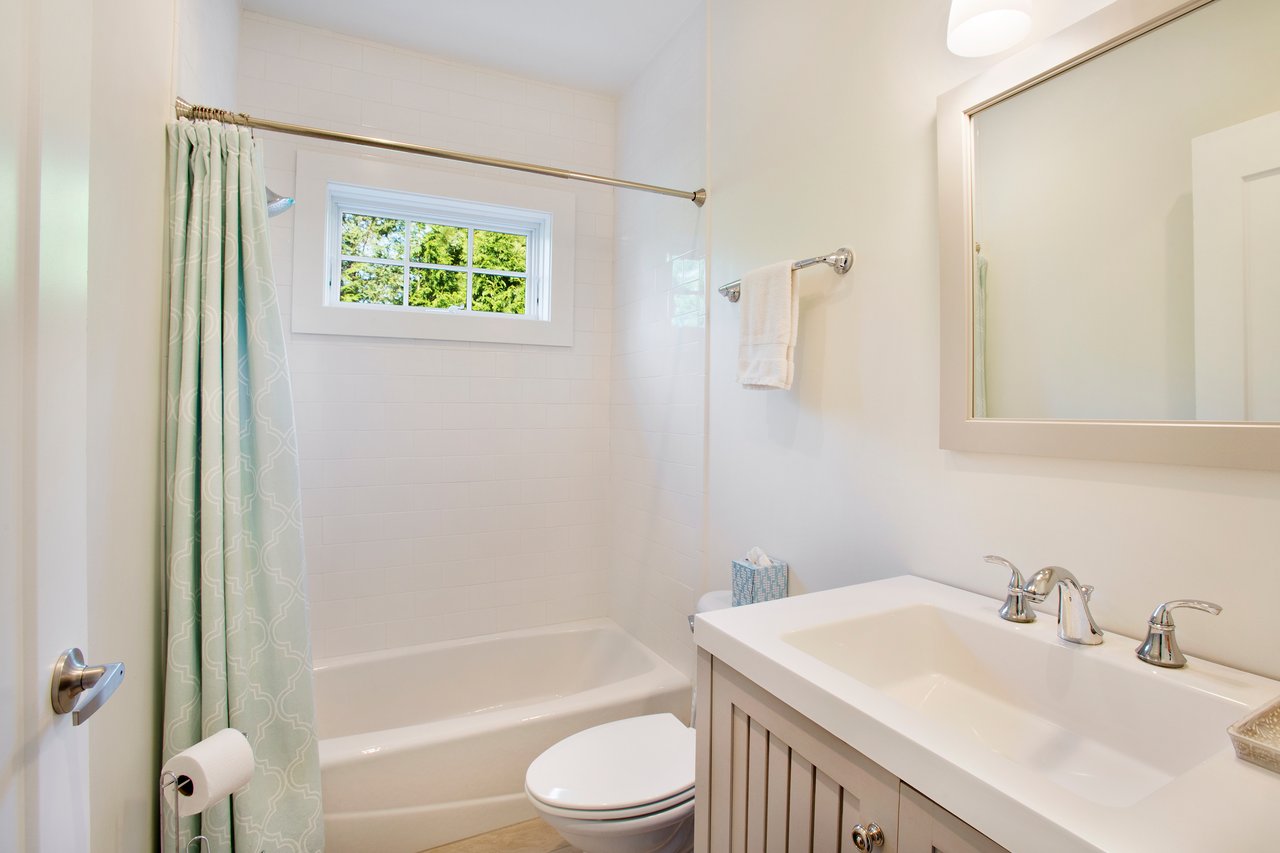 14 Underhill Drive, Southampton