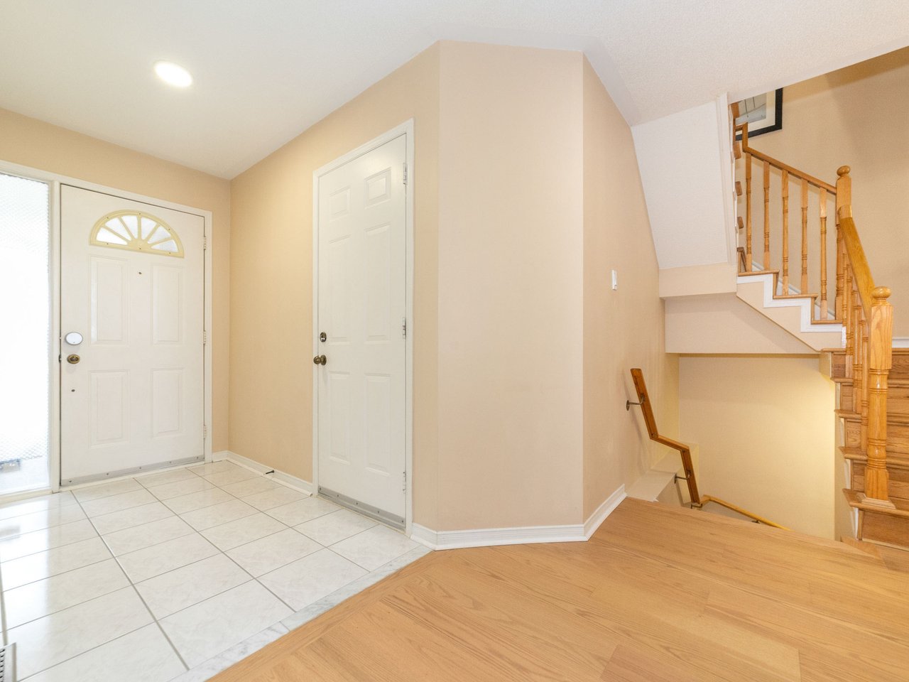 8 Queensway Drive