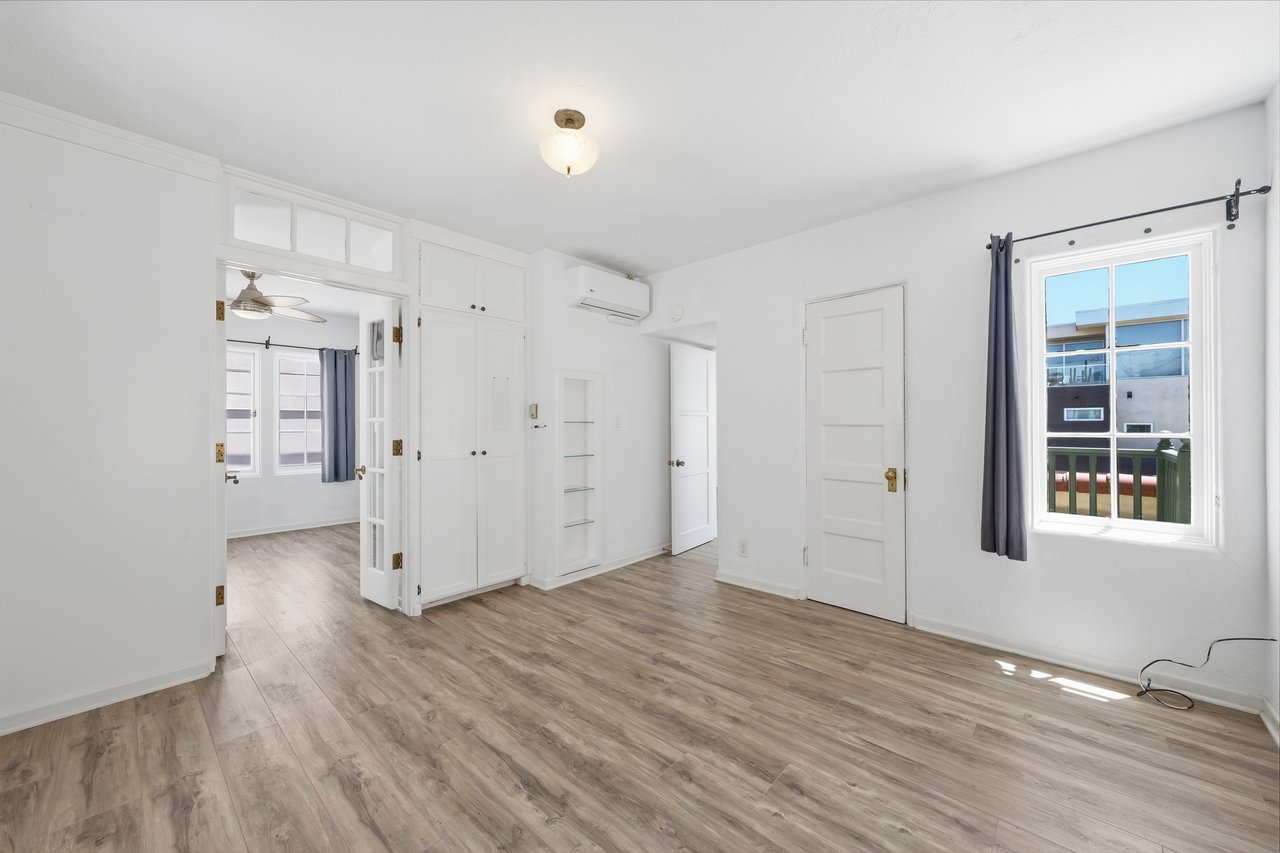 1602 The Strand (Entire Property)