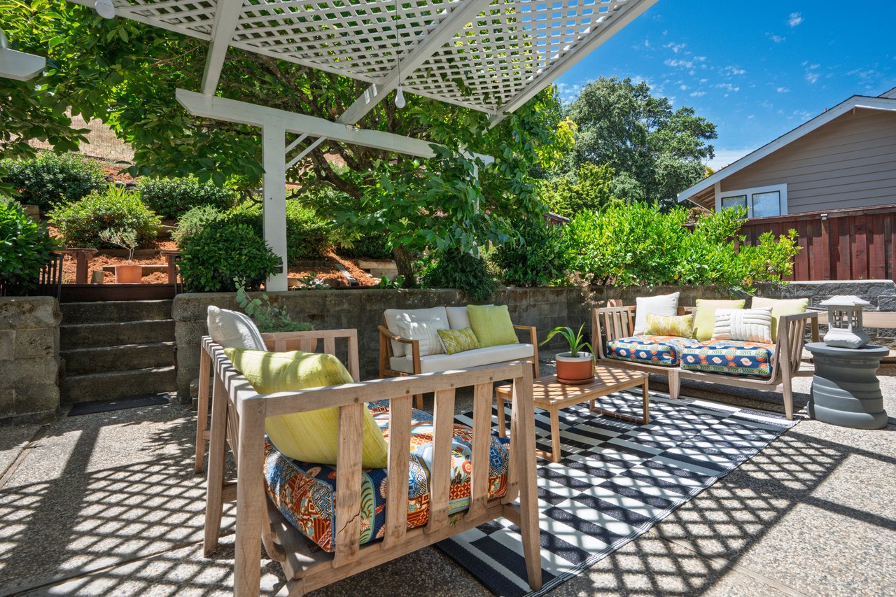 219 Butterfield Dr