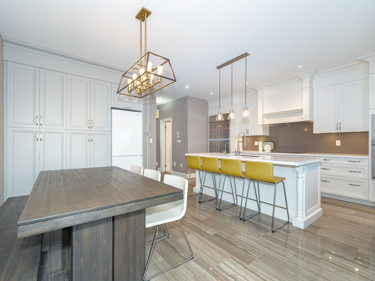 6 Point Pelee Lane