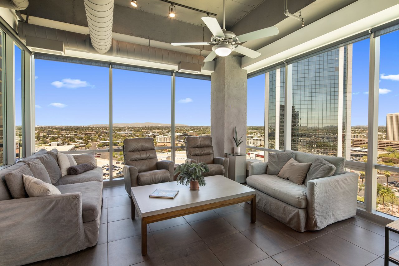 1 E Lexington Avenue 1209