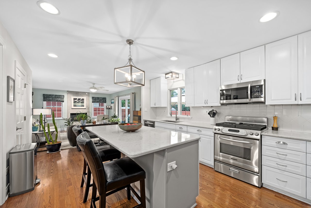 317 39th St, Downers Grove