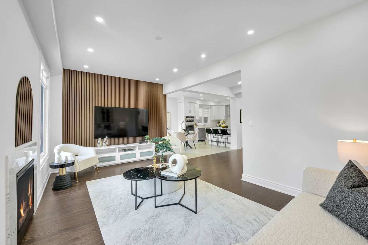115 Bartram Crescent