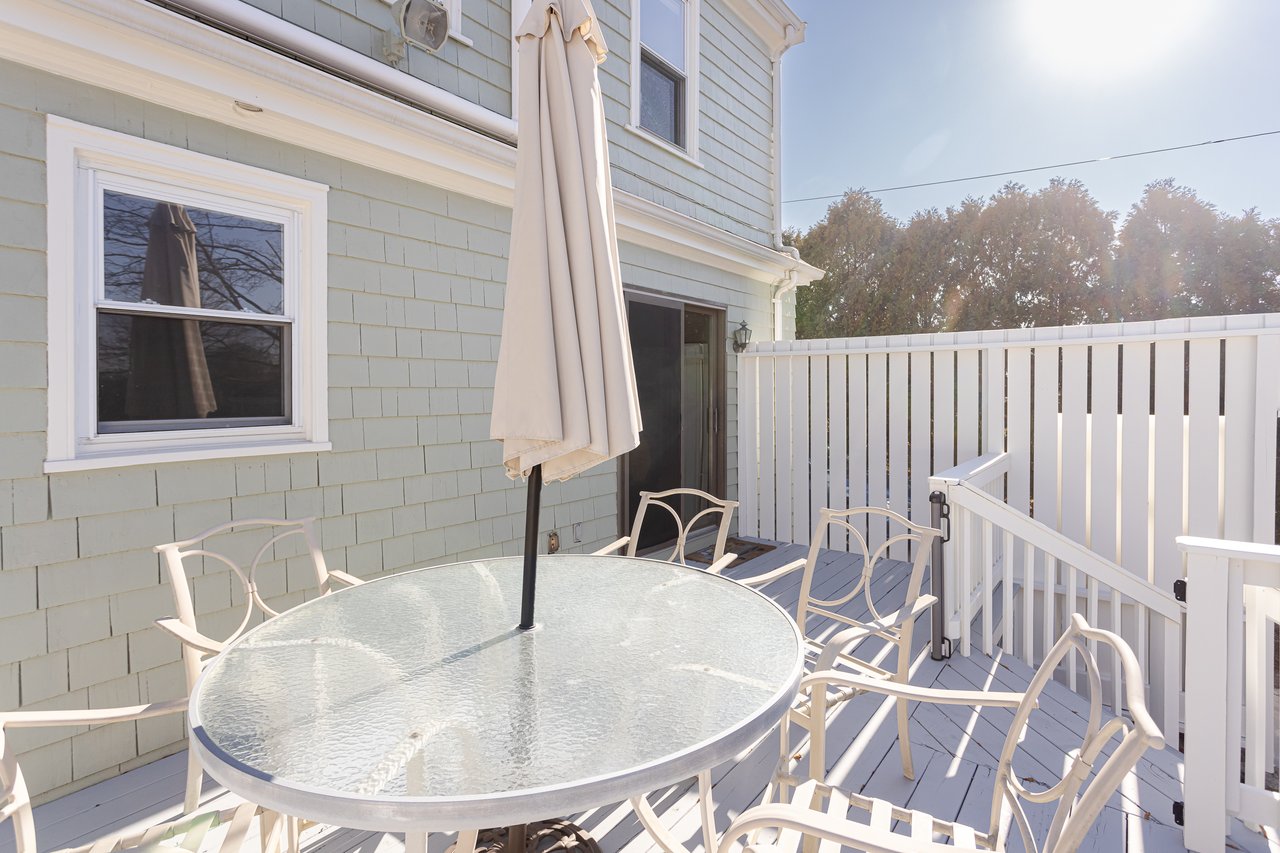 2 Linden Street, Middletown, RI 02842