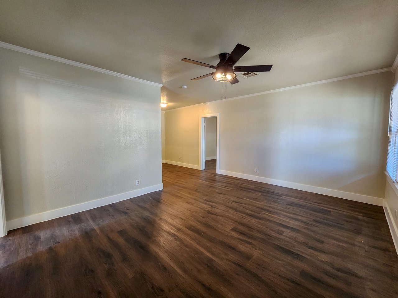 1002 Overland Ct