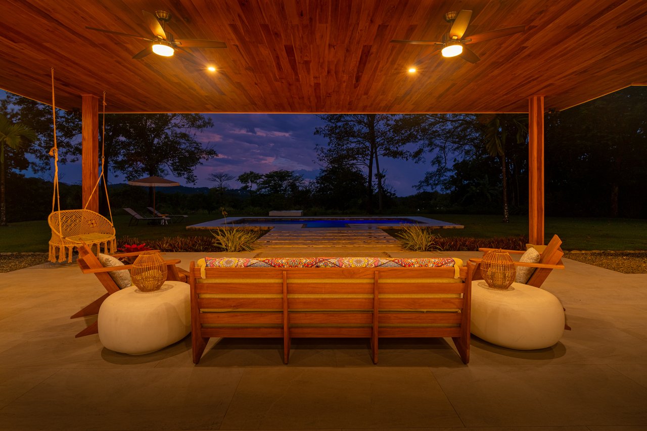 Modern Tropical Retreat - Private Oasis in Ojochal