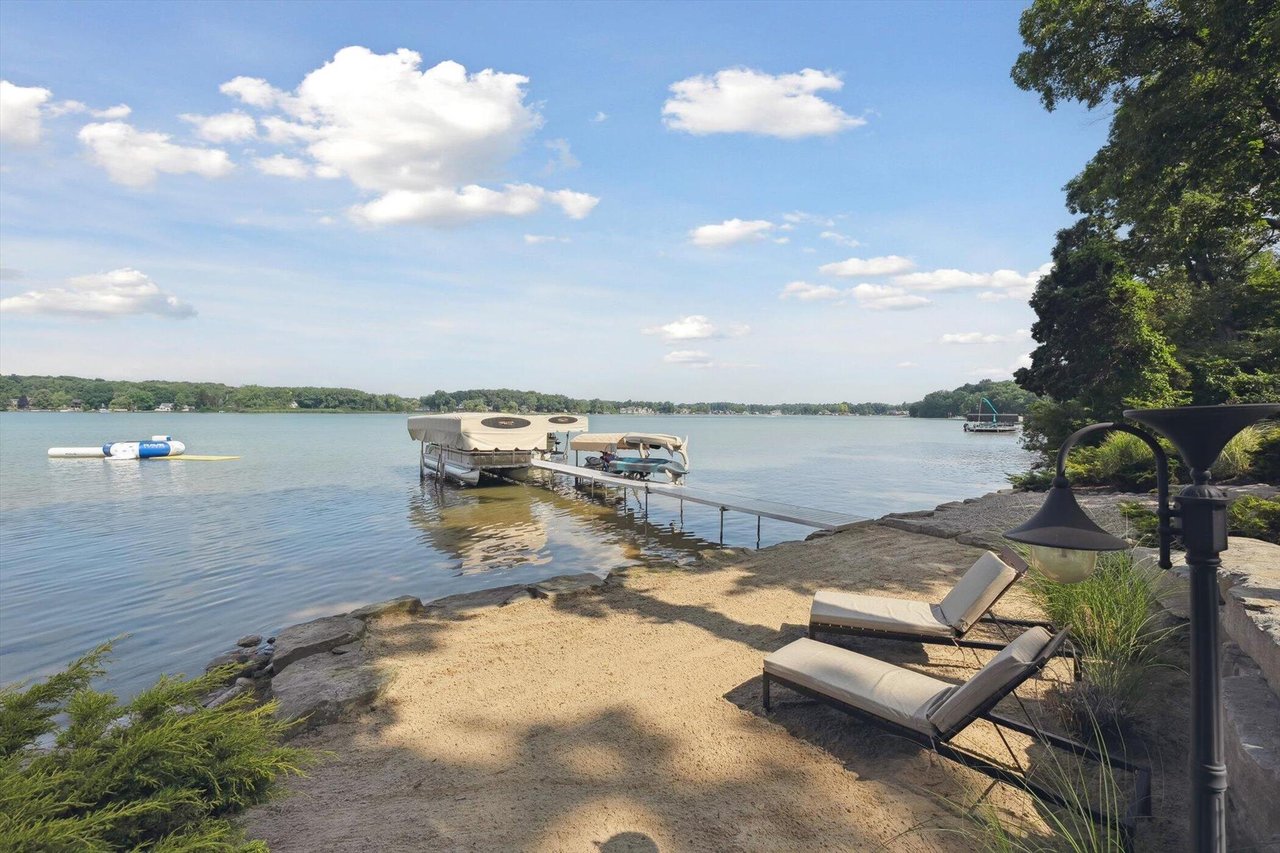 240 AQUAMARINE DRIVE