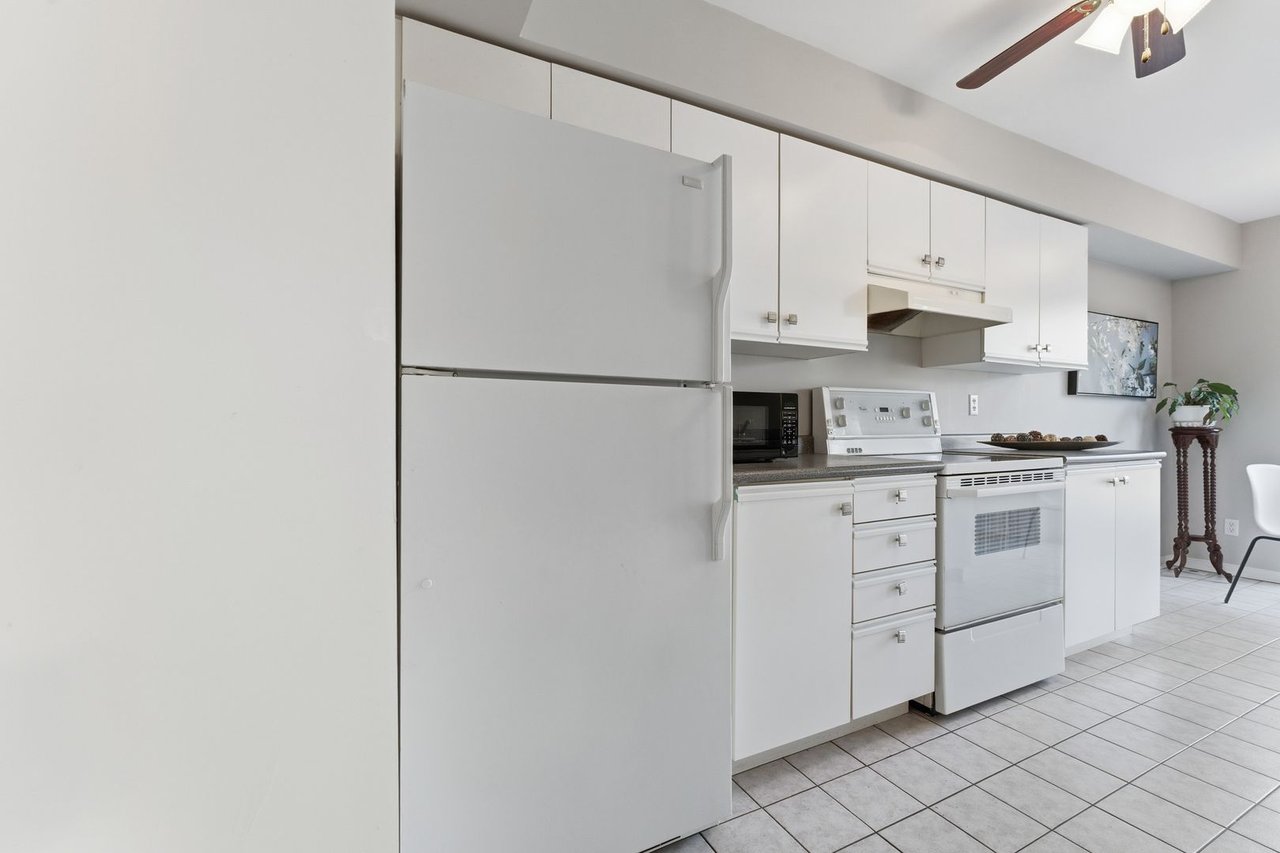 819 Village Green Blvd 27