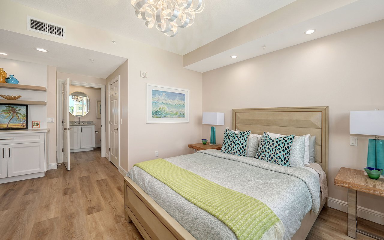 800 N. Tamiami Trail #312
