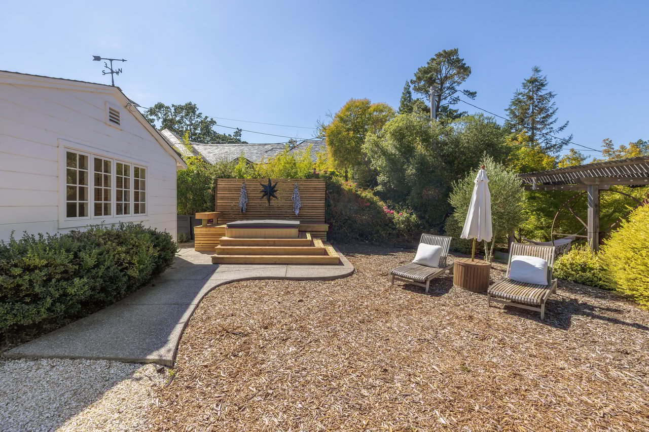 139 Deer Hollow Rd