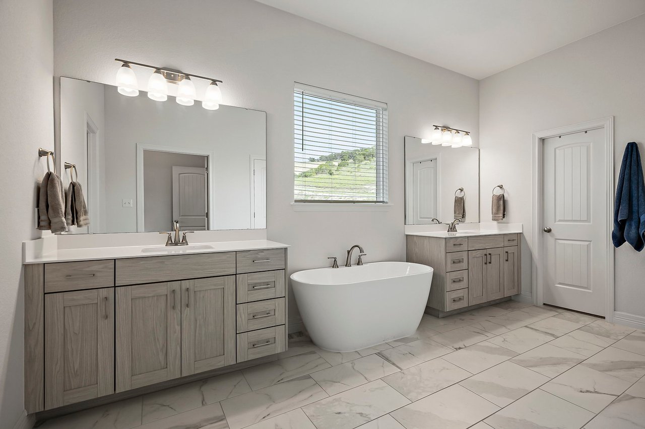 Contemporary Sweetwater Stunner