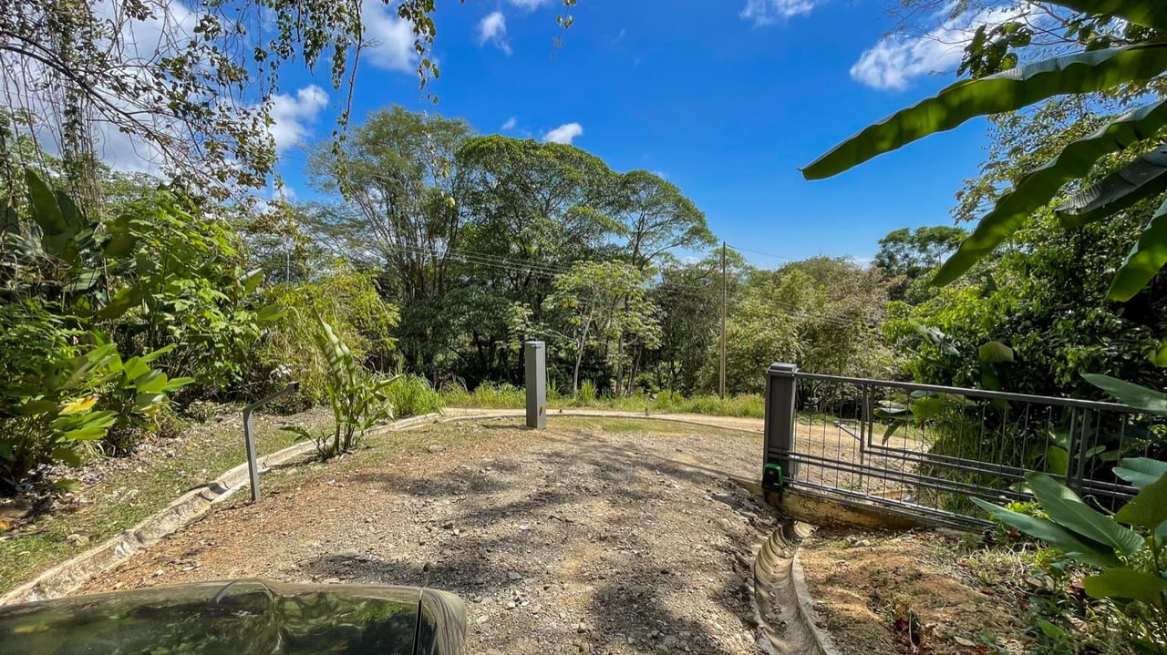 Private Modern Tropical Paradise Home For Sale in Ojochal, Costa Rica
