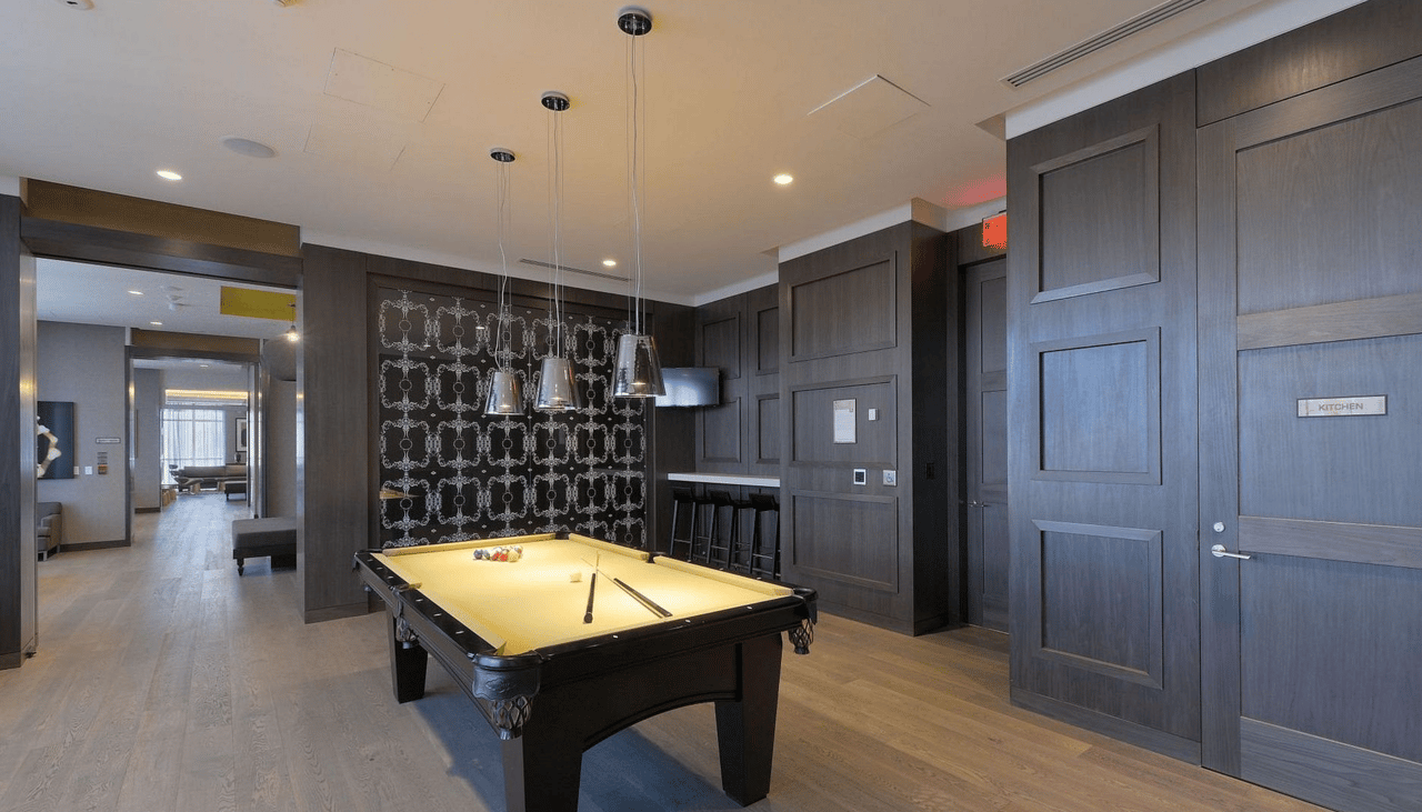 A NEW EXECUTIVE LEASE
