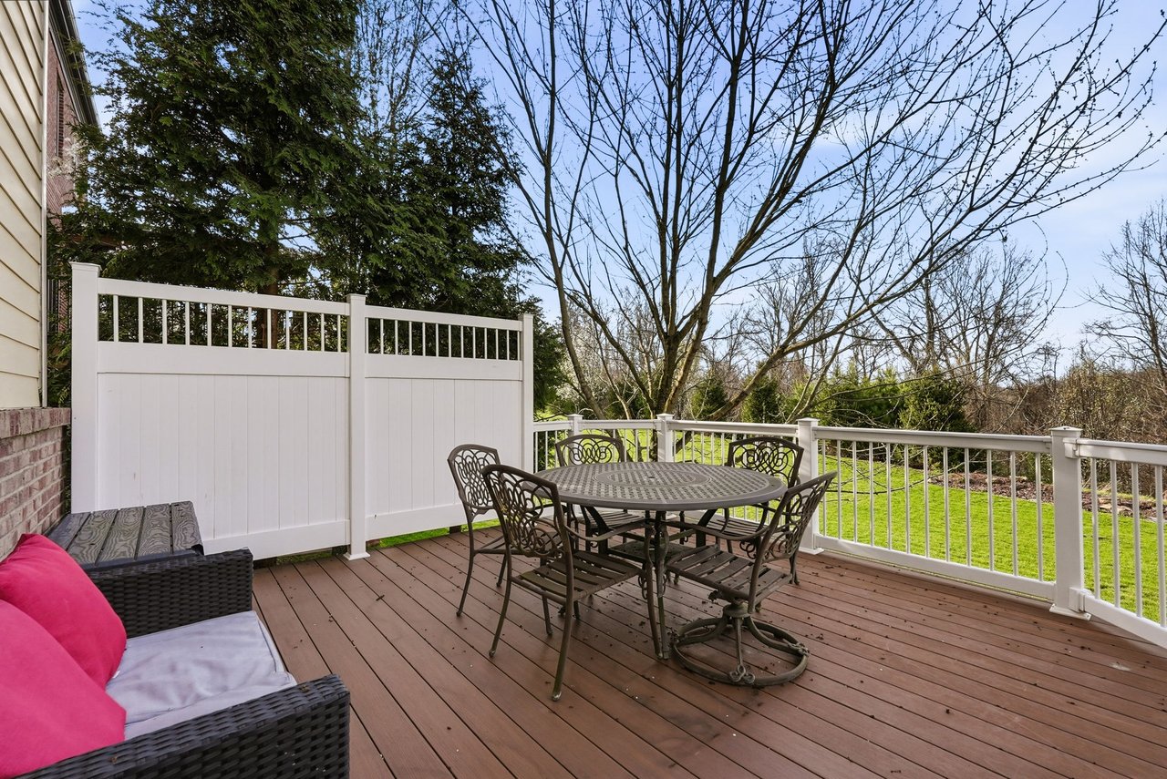 EXCLUSIVE LISTING  -  1234 Newbury Highland