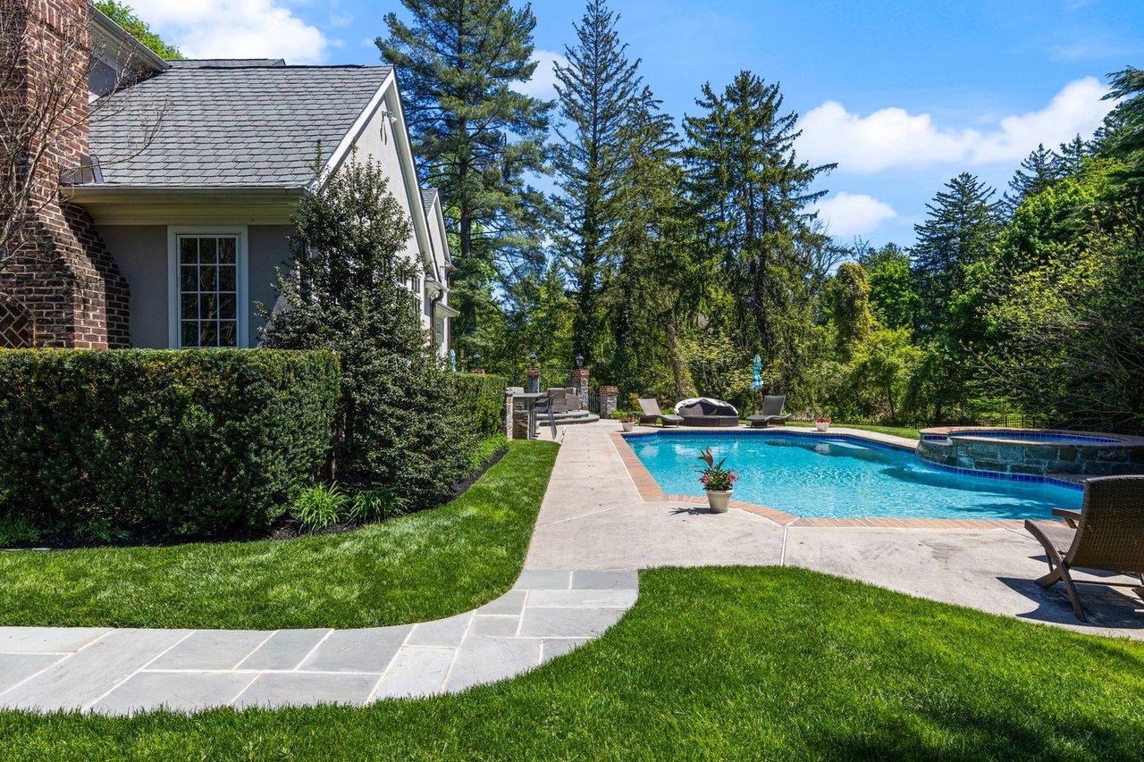 775 Parkes Run Ln