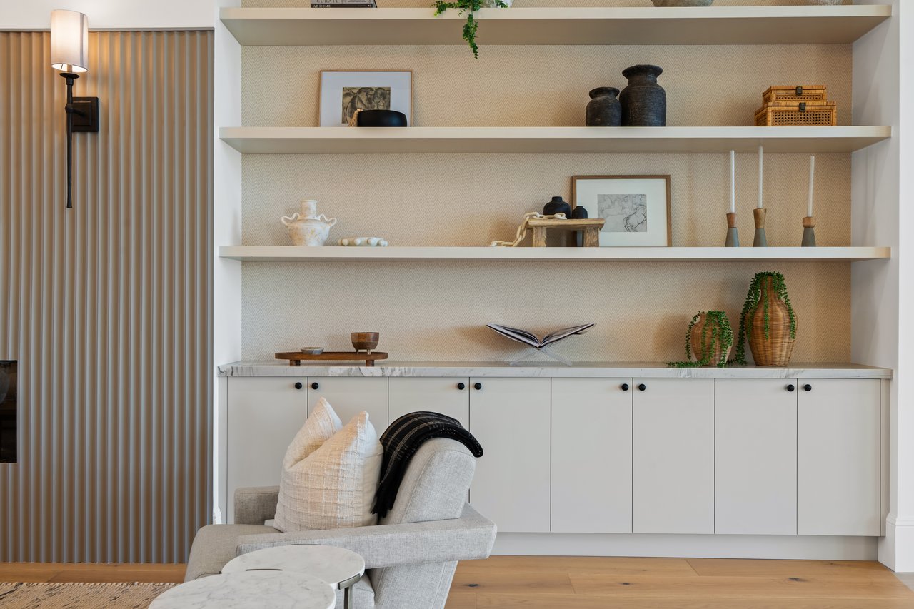 10809 North 82nd Place