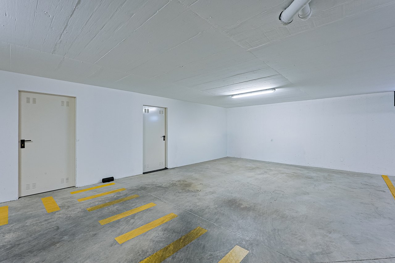 Modern 2-Bed, 2-Bath Apartment in Central Marinha Grande – Near Nazaré