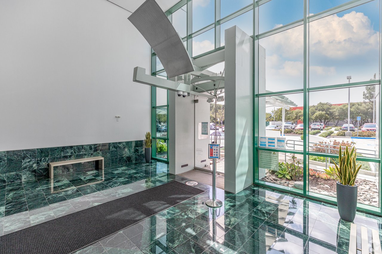 Foremost Professional Plaza