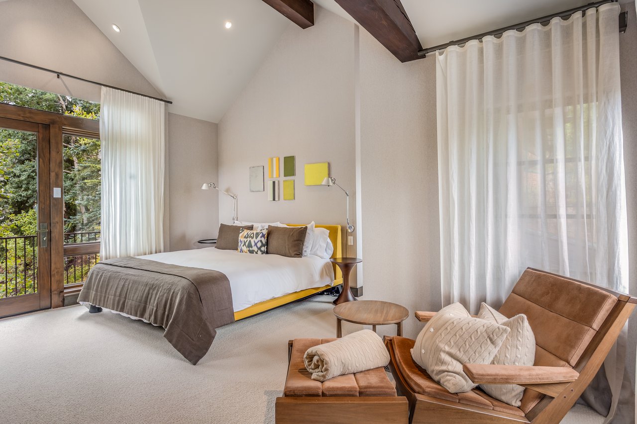 Edgewood Lane Masterpiece