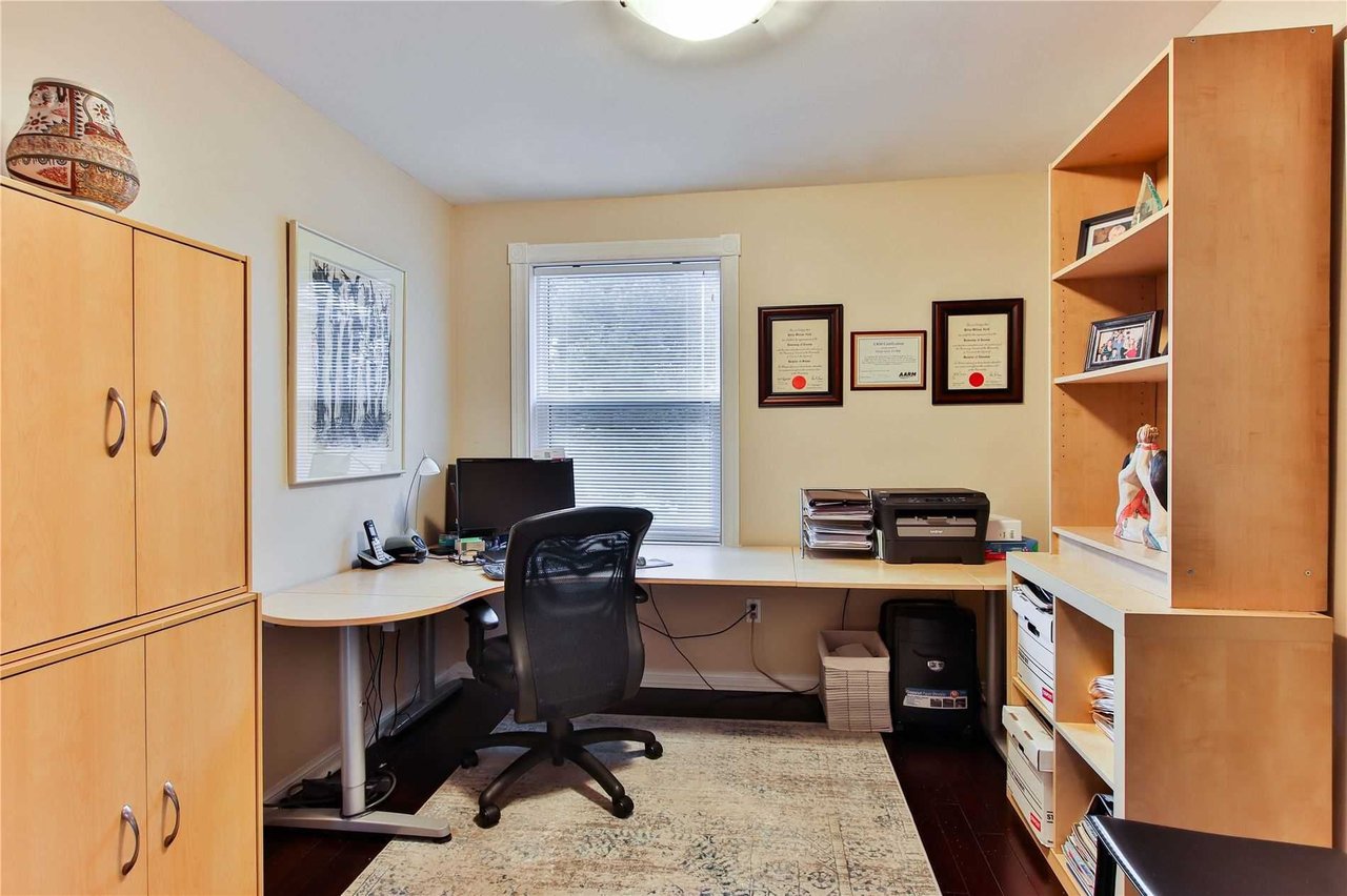 93 Confederation Way