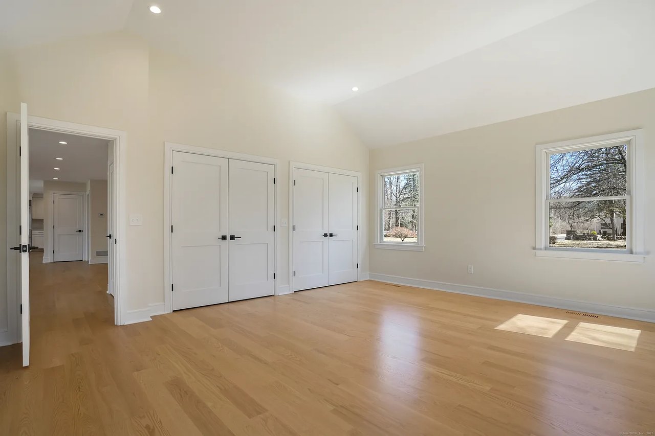 160 Old Hawleyville Rd