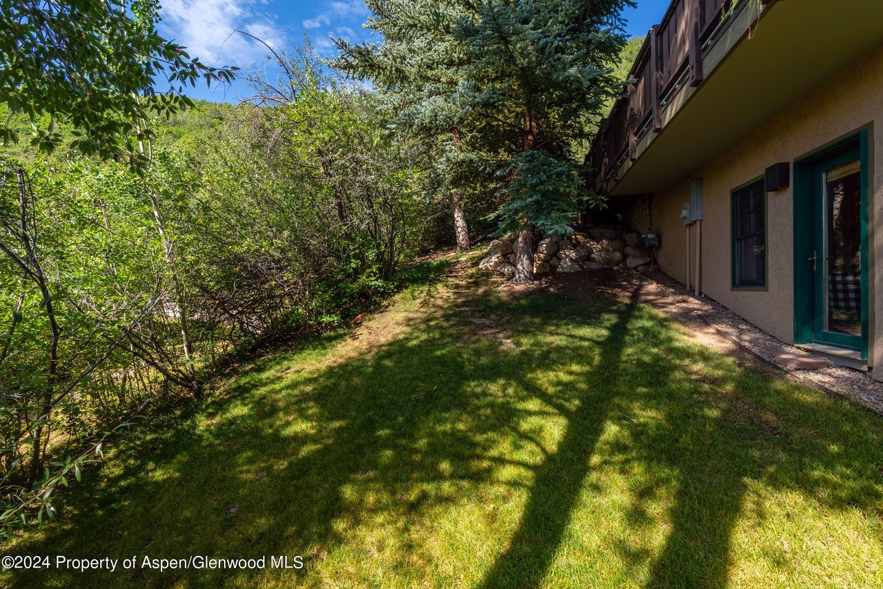 75 Terrace Lane