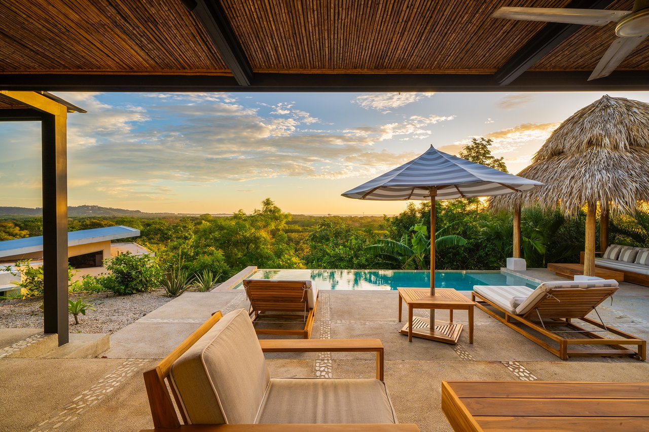 Casa Salinas – 3 beds ocean view home in playa grande