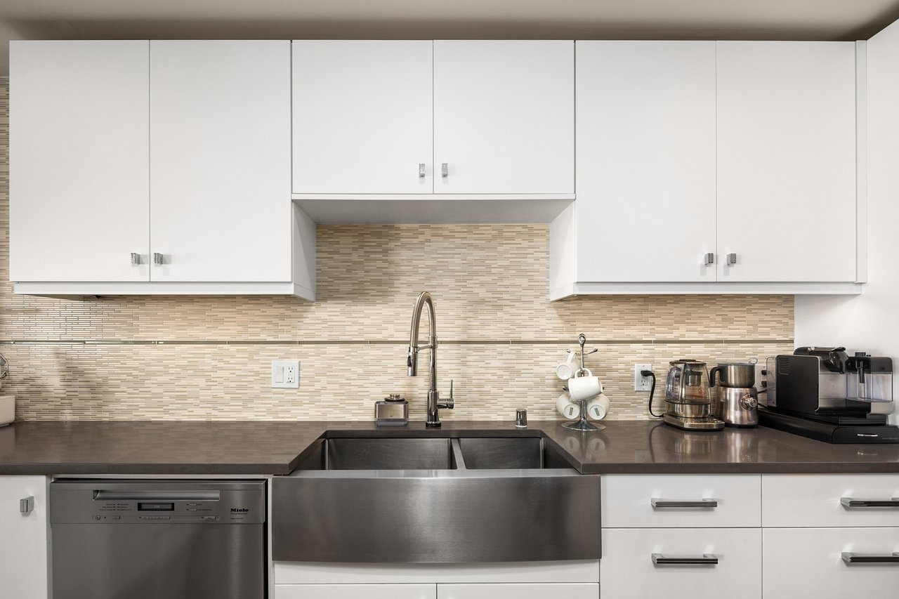 827 Lake Street S Unit: 205