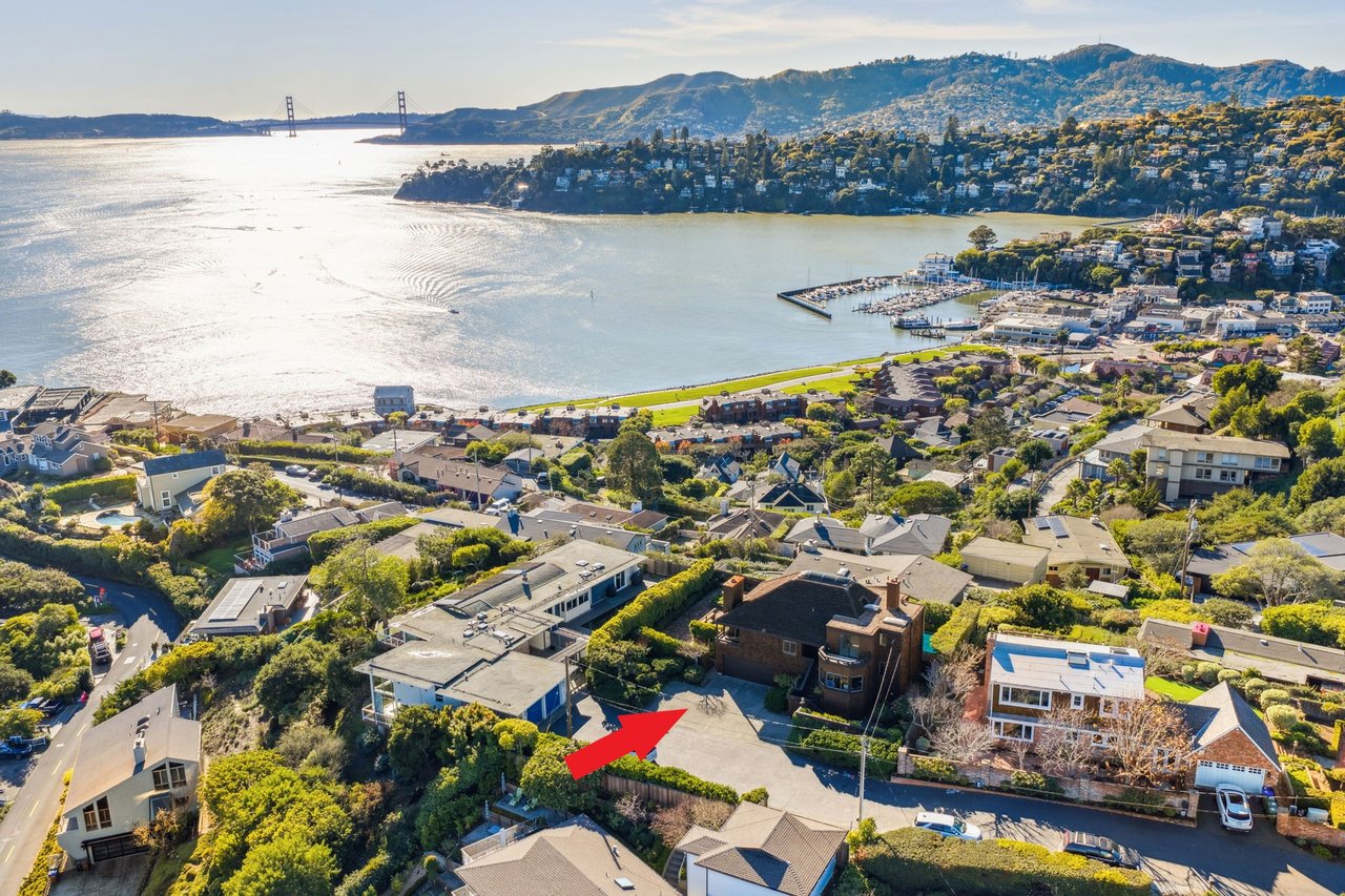 Spectacular Views of the Bay and Golden Gate Bridge