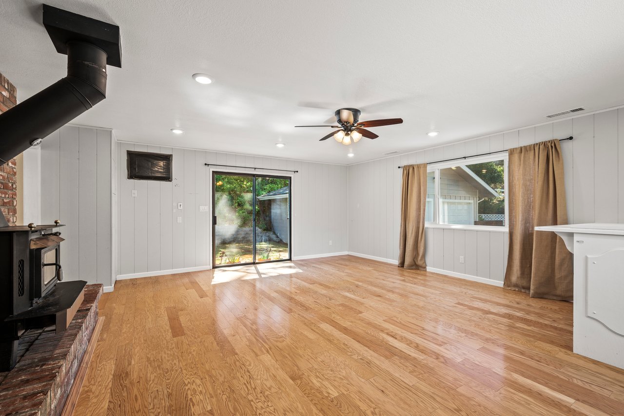 5761 Forest Lake Rd,