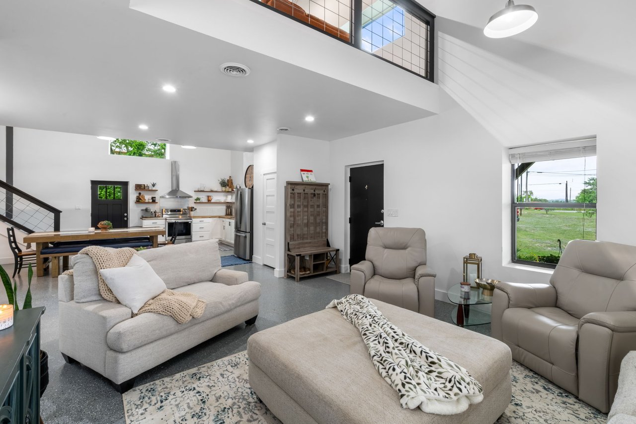 Amazing Opportunity on HWY 290 in Dripping Springs