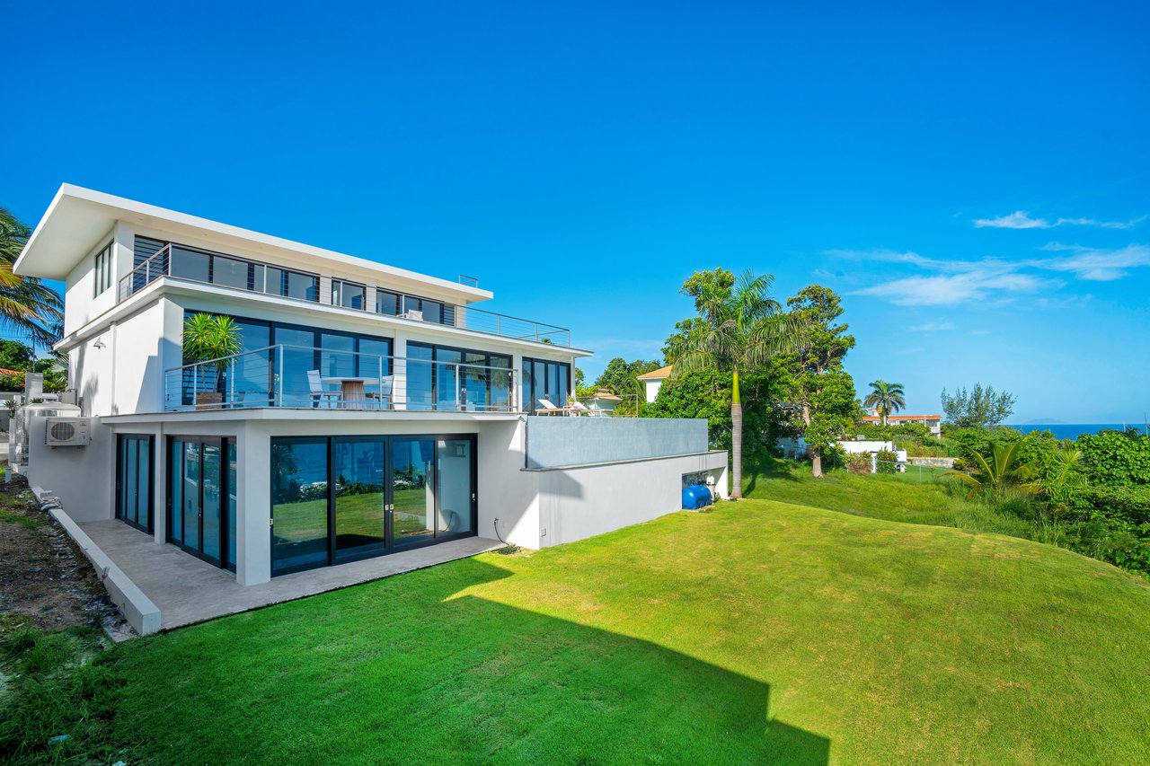 Casa Azul, Rincón PR                  Luxury Modern Hilltop & Ocean Views