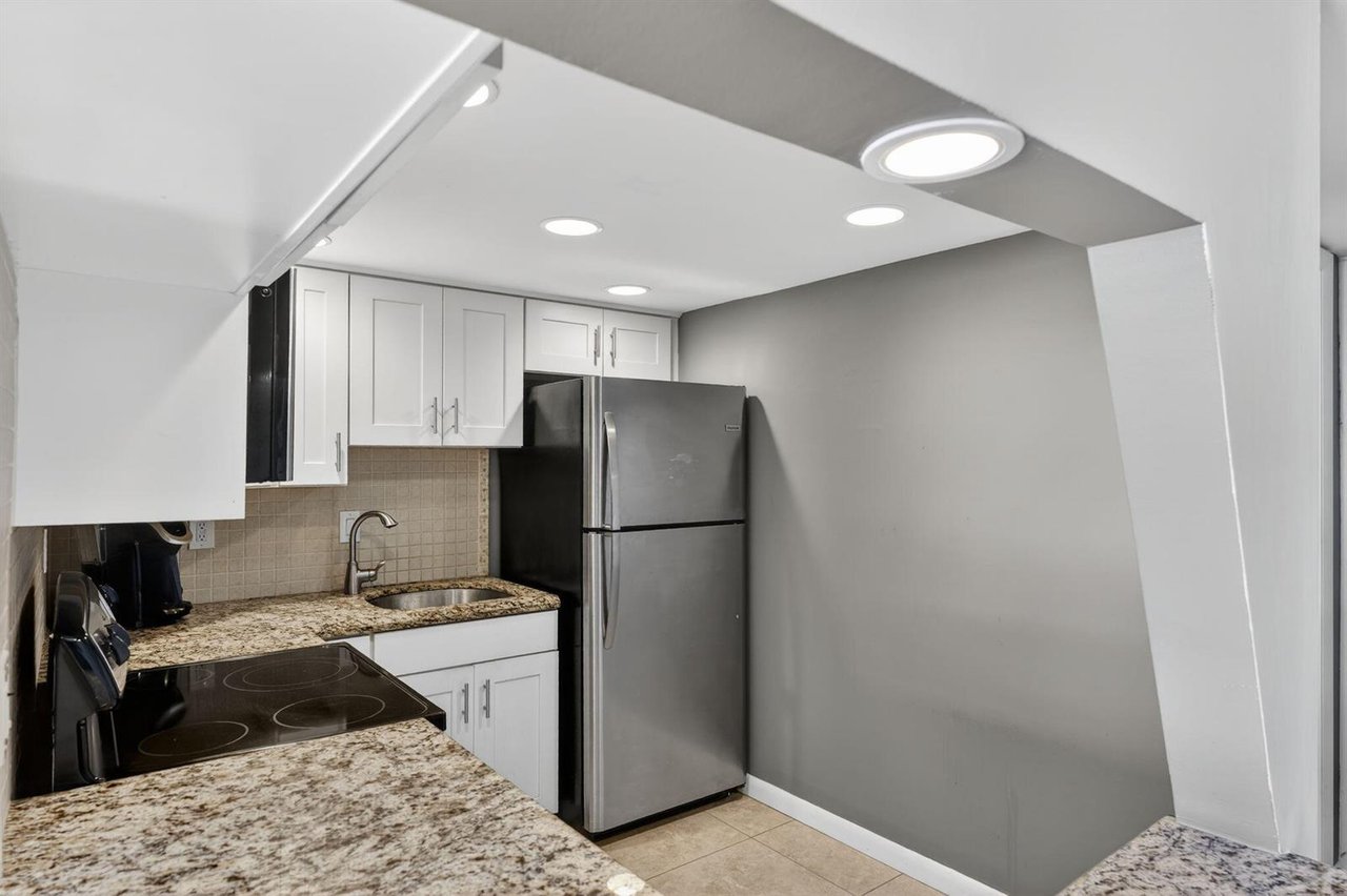 121 Wettaw Lane Ln #112