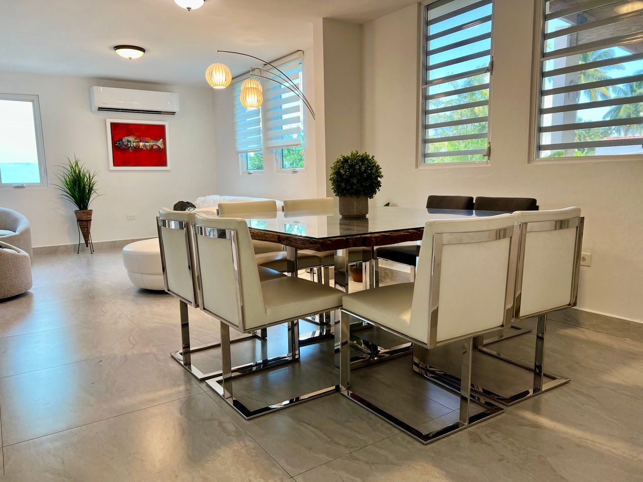 Ocean Breeze. Luxury 