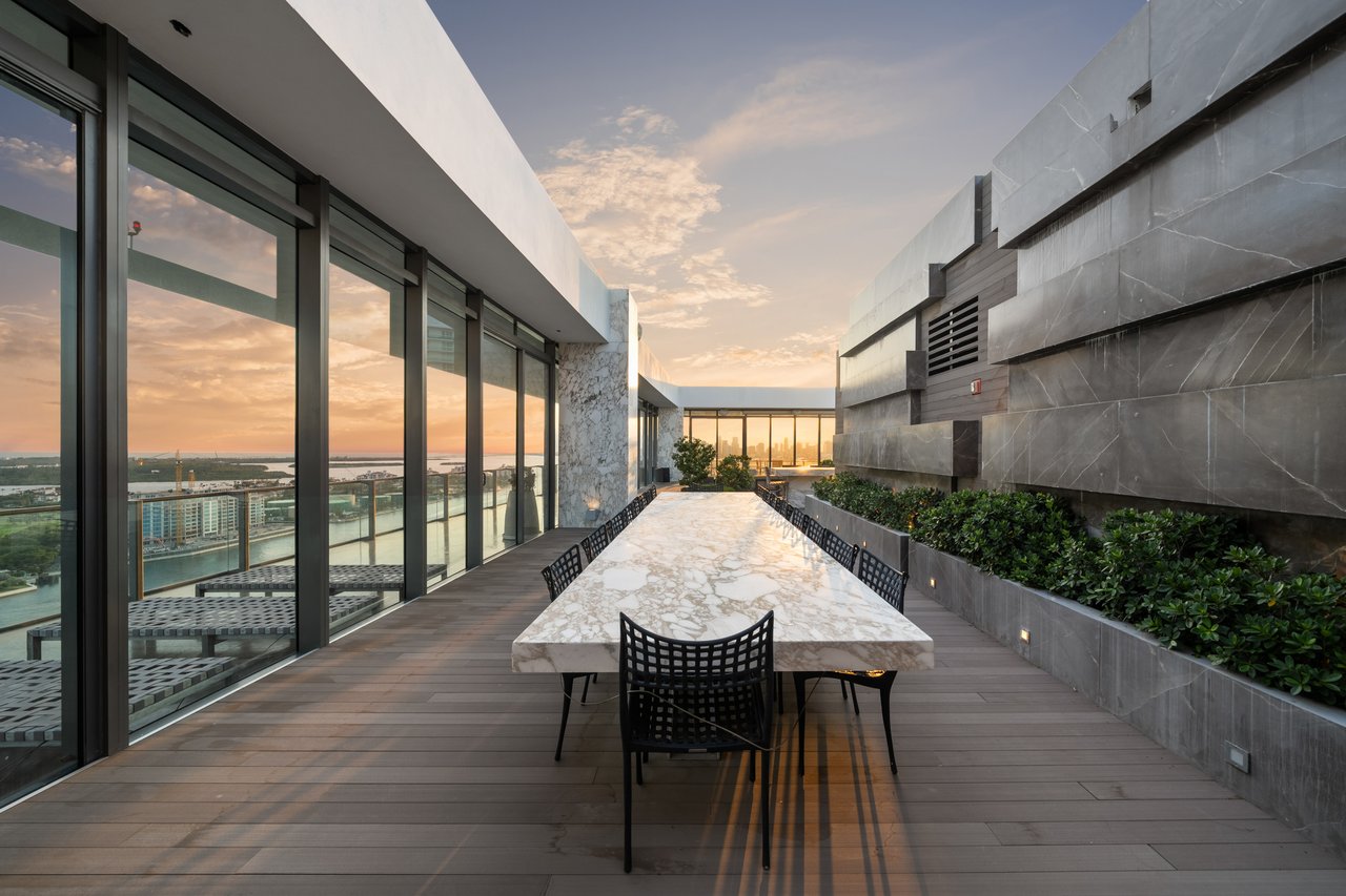 Apogee Penthouse