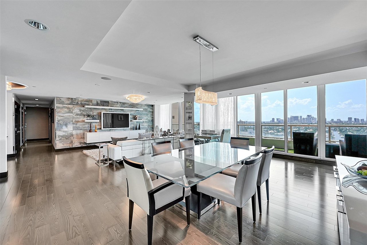 1 N Fort Lauderdale Beach Blvd 1905