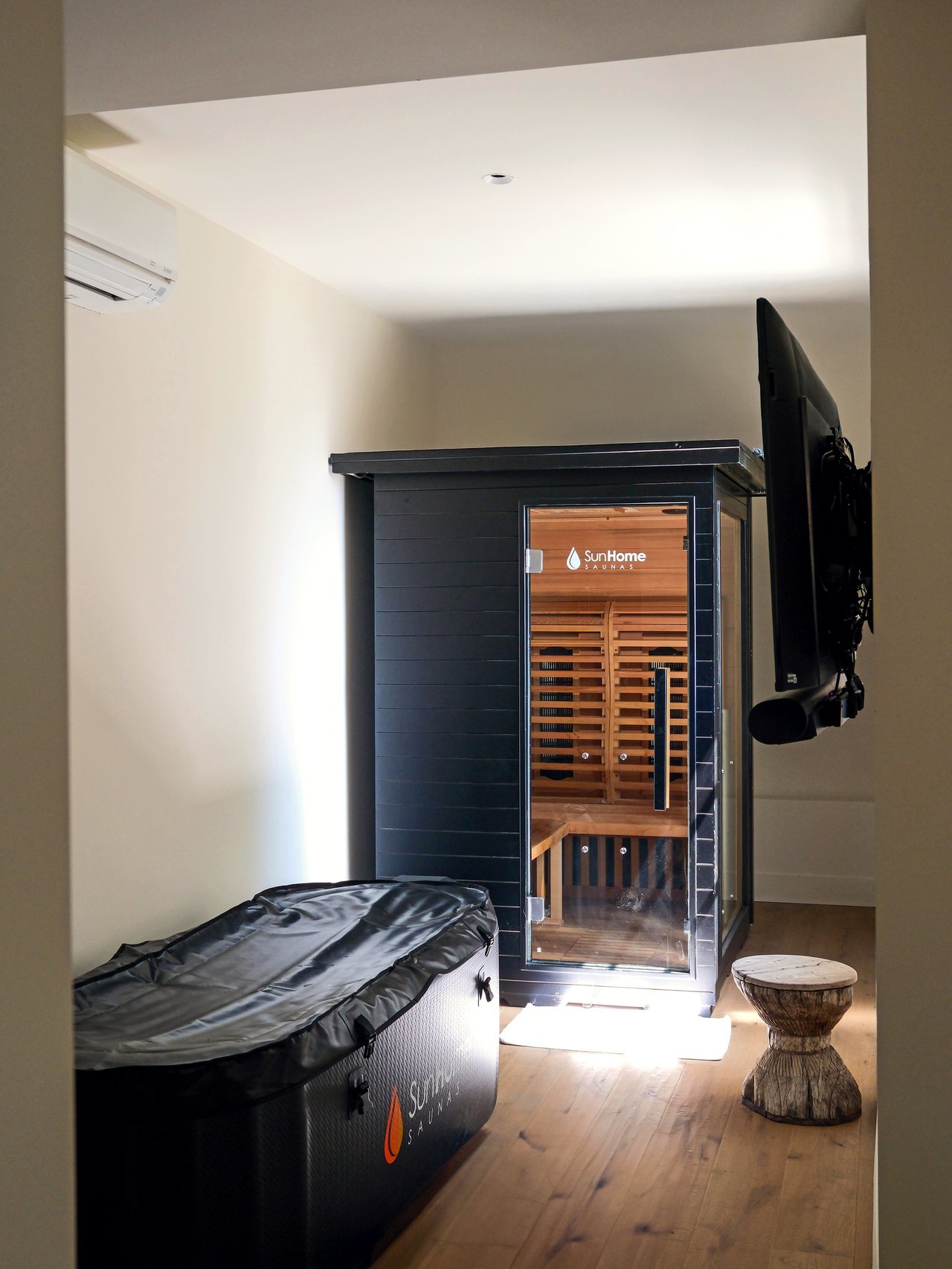 7902 Fareholm Dr, Hollywood Hills